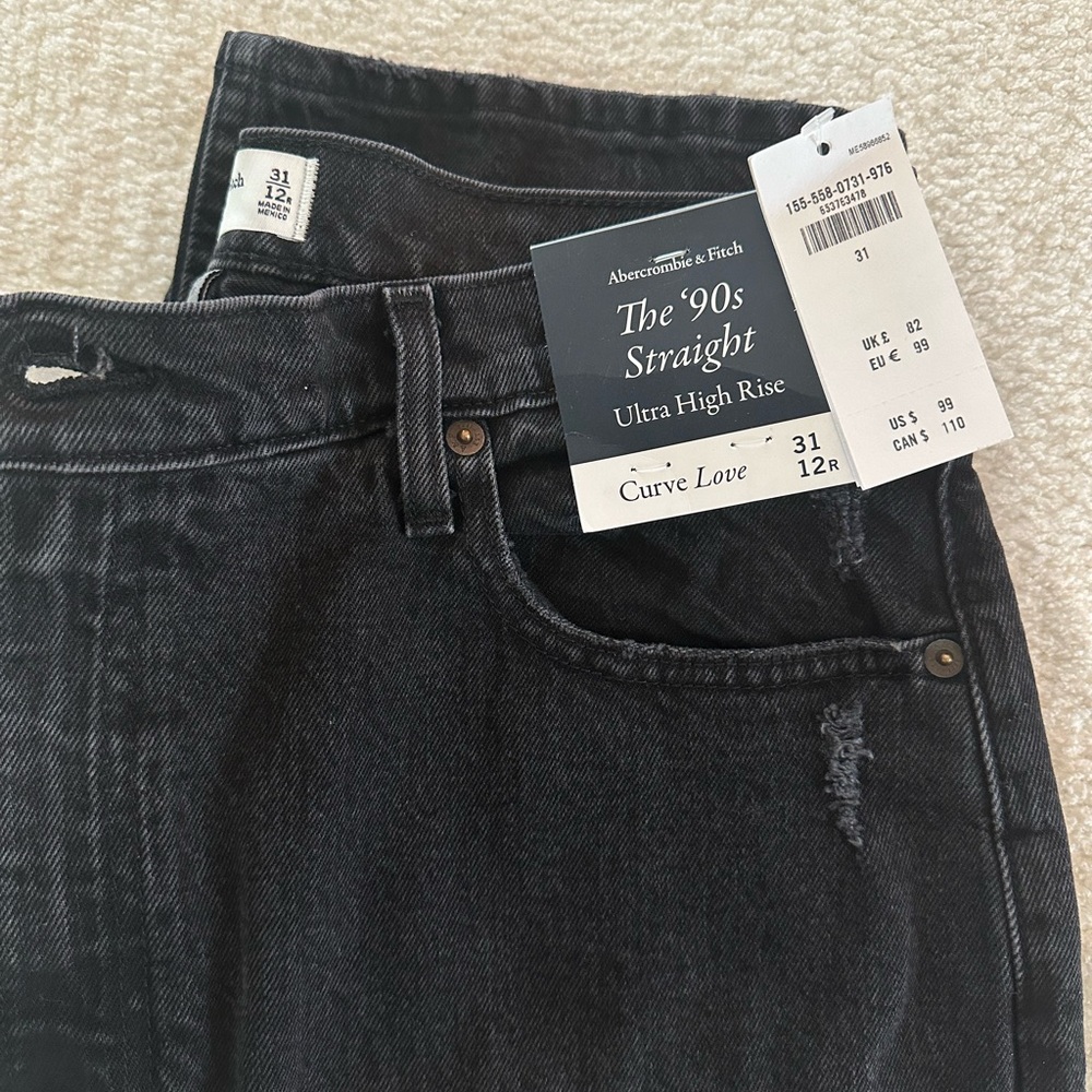 Abercrombie & Fitch Curve Love High Rise 90s Black Denim
